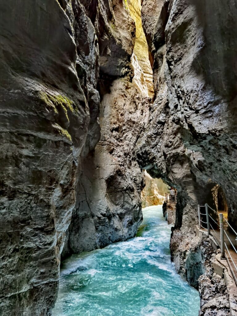 Höllentalklamm oder Partnachklamm - hier die 3 Bilder der Partnachklamm